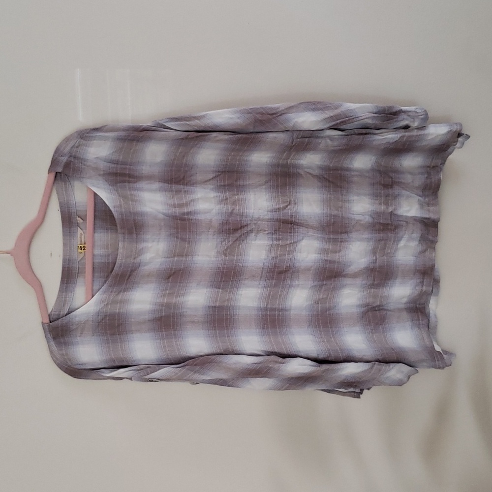Soft surroundings soft plaid lightweight pullover blouse, long sleeve. Women's L